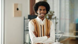 As 12 microprofissões que surgiram com a IA e que quase ninguém está ensinando